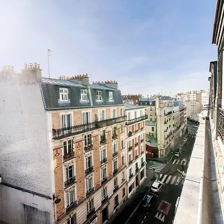 Superbe Au Coeur De Montmartre By Guestready Parigi